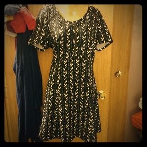Short sleeve dress